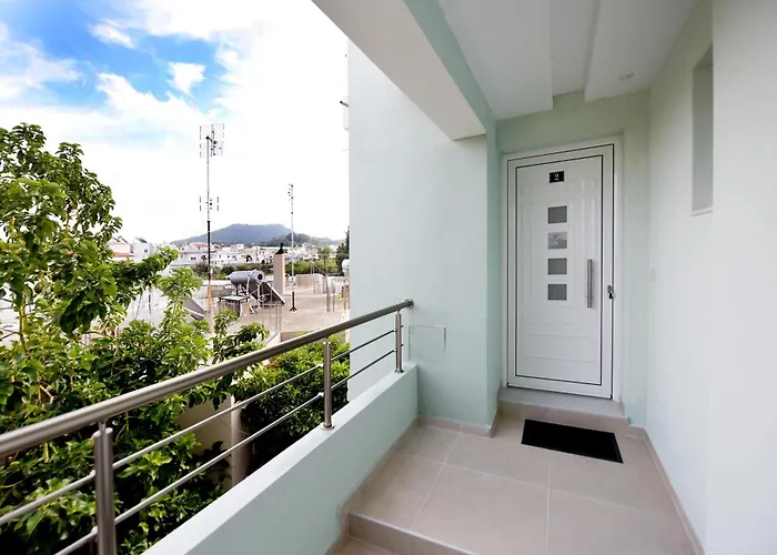 Elli Garden View *