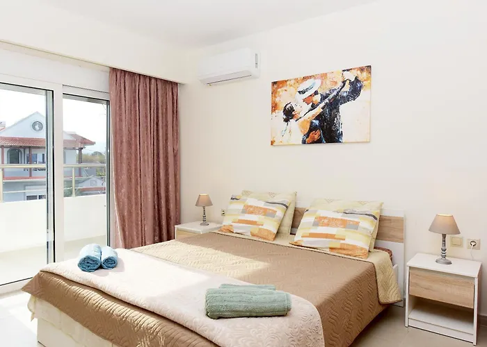 Daire Elli Garden View *