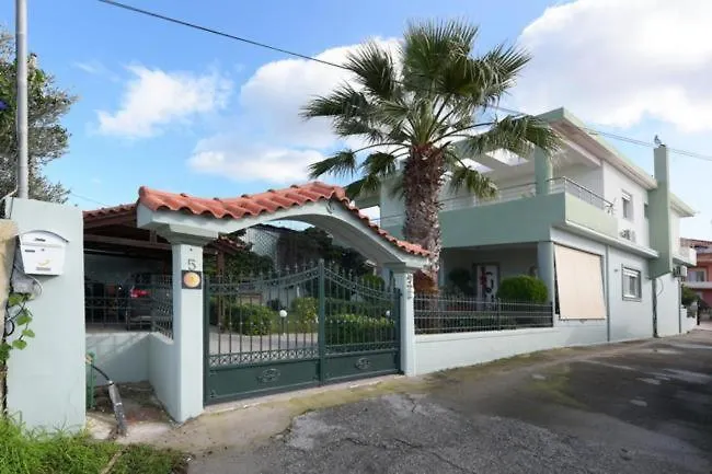 Daire Elli Garden View Kremastí